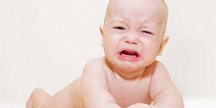 How to Stop a Baby Crying - کاهش روند رشد نوزاد با استفاده از اسپری آسم